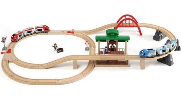 BRIO TRAVEL SWITCHING RAILWAY SET 42 PIECES Sale